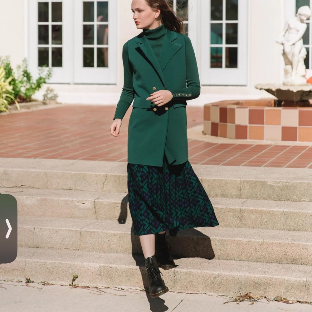 Aleeza Paris green knit long vest